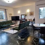 Privatunterkunft Pardalot Boutique